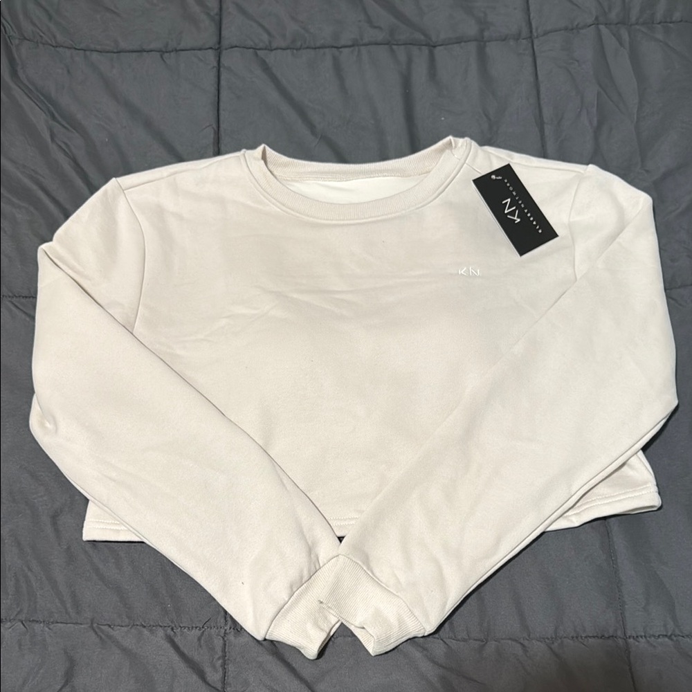 Klassy network beige crop sweatshirt
